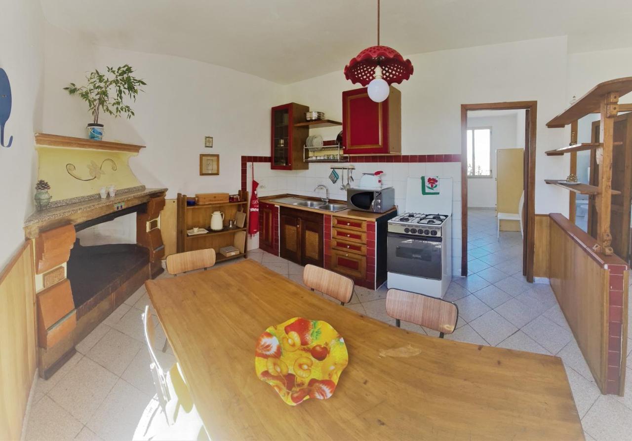 Cosy Home With Private Parking By The Sea シニスコーラ エクステリア 写真