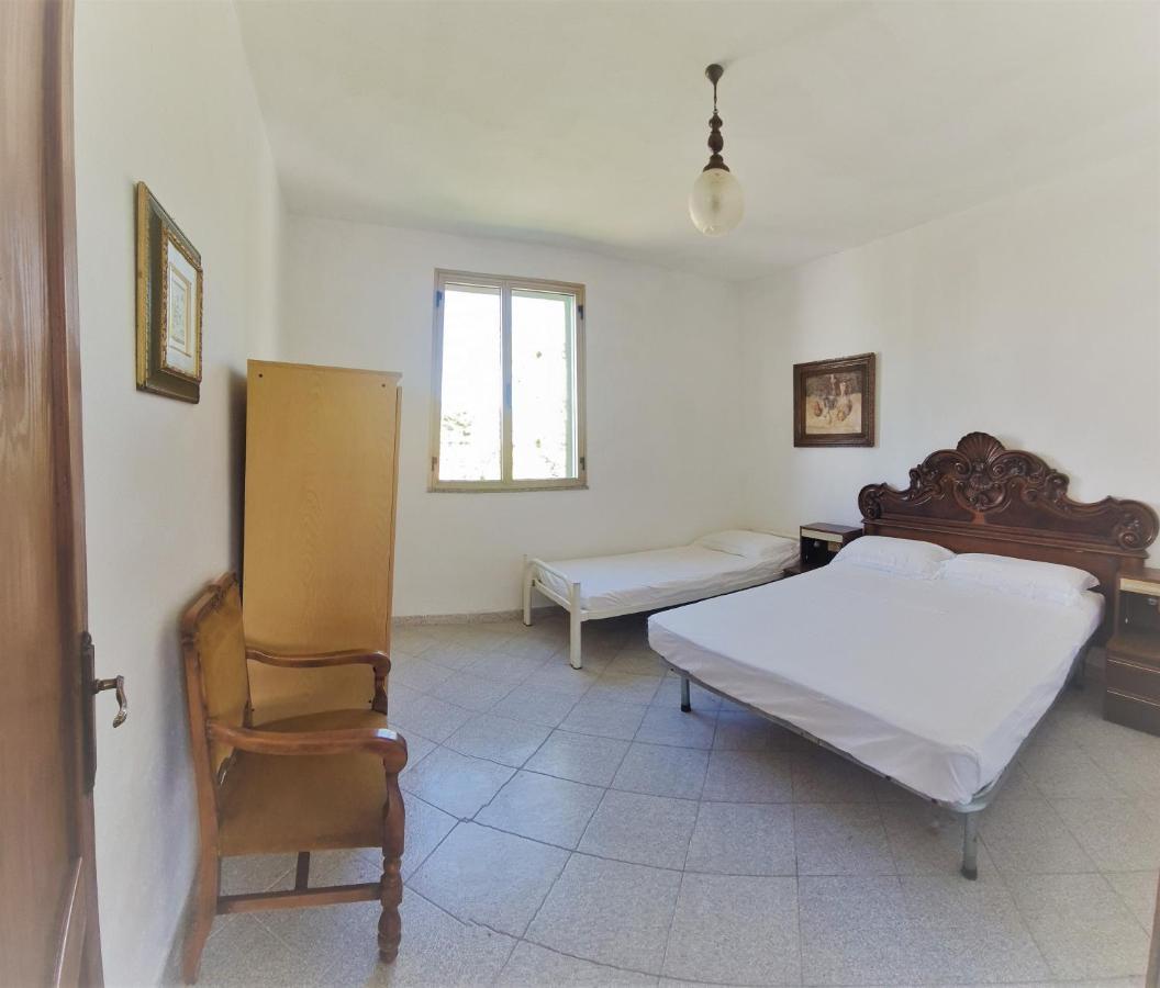 Cosy Home With Private Parking By The Sea シニスコーラ エクステリア 写真