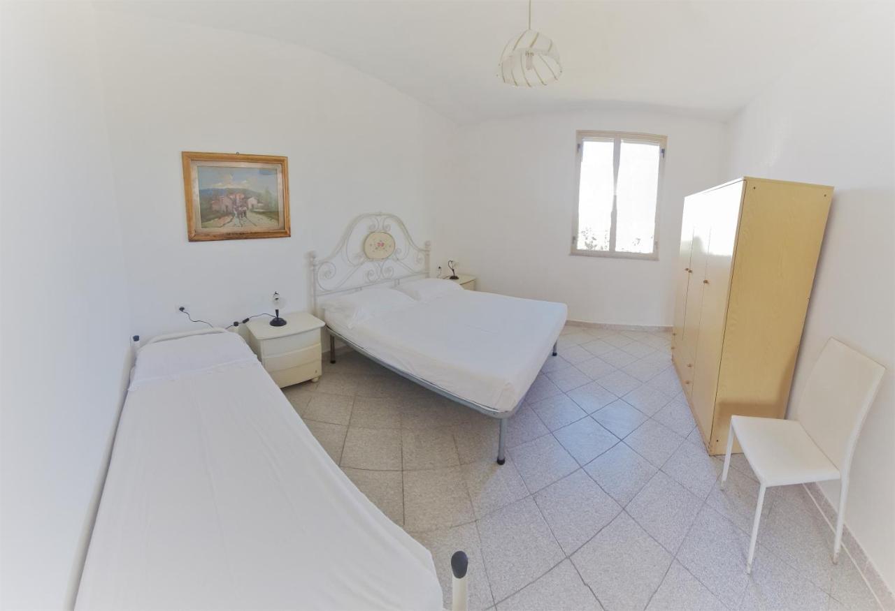 Cosy Home With Private Parking By The Sea シニスコーラ エクステリア 写真