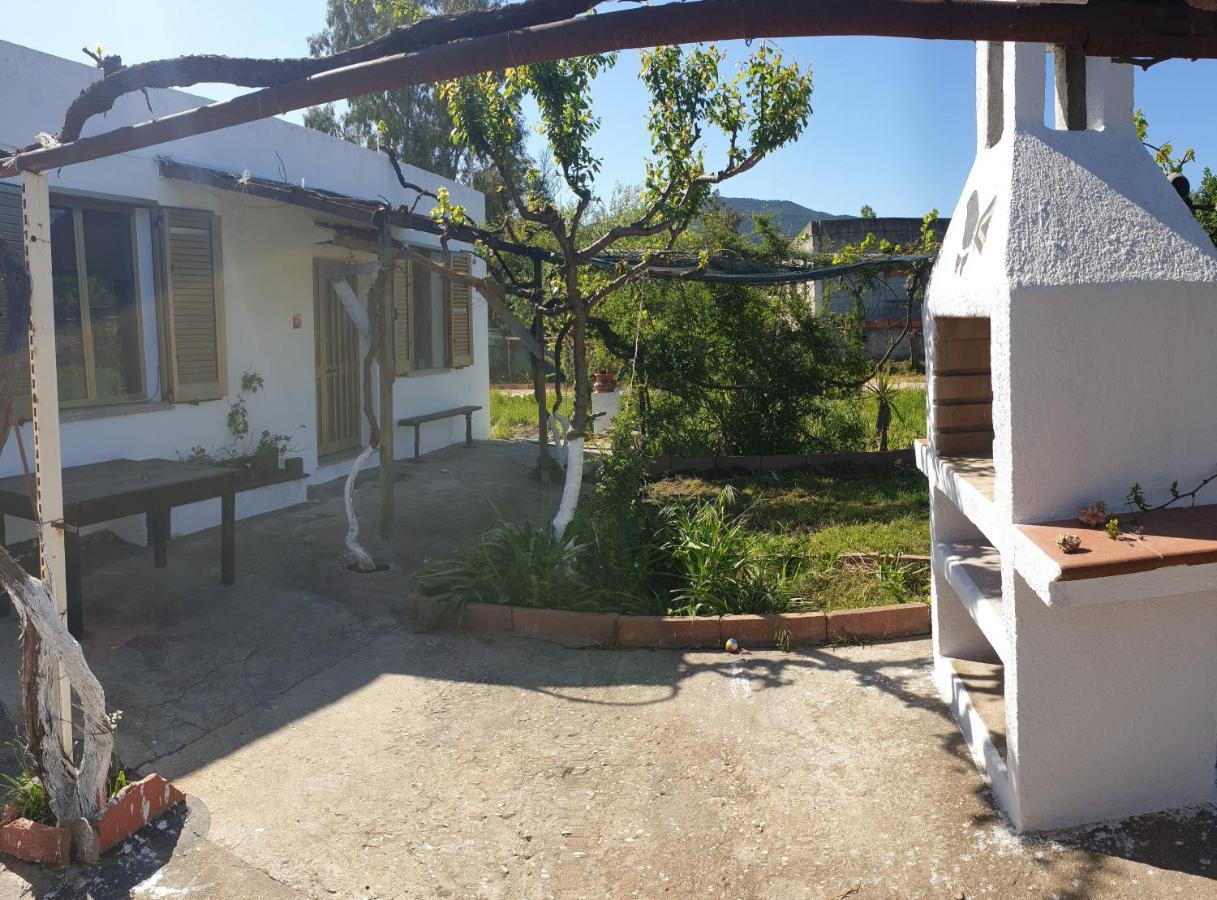 Cosy Home With Private Parking By The Sea シニスコーラ エクステリア 写真